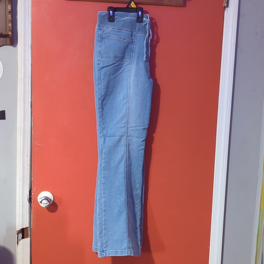 No Boundaries Boot Cut Pull On Pants. Mid Rise. Size Large